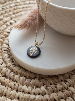 Kette Blatt Gold & Schwarz