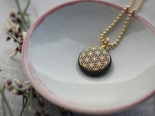 Necklace Flower of Life Gold & Black