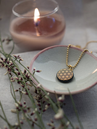 Necklace Flower of Life Gold & Black