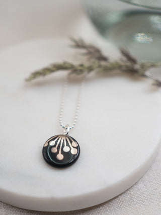 Necklace Umbel Gold & White