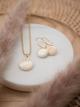 Earrings Drop Gold & White