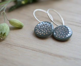 Boucles d'oreilles pissenlit argent &amp; blanc 