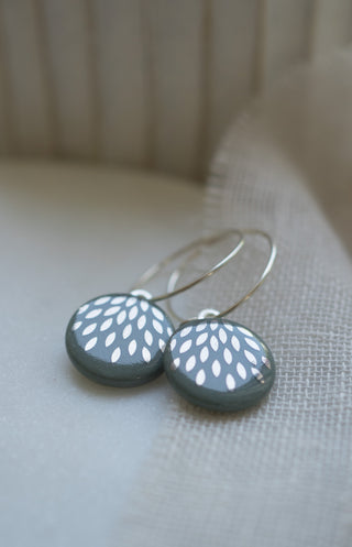 Boucles d'oreilles gouttes magiques argent &amp; blanc