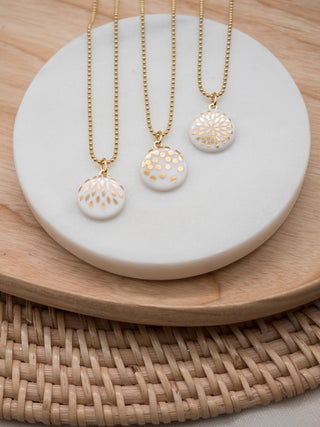 Necklace Drop Gold &amp; White